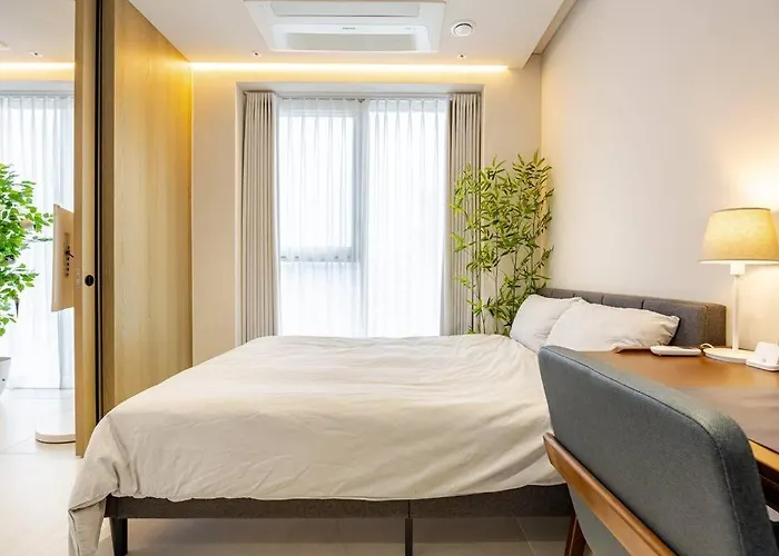 Modern Luxury In Gangnam With Cityview&wine *