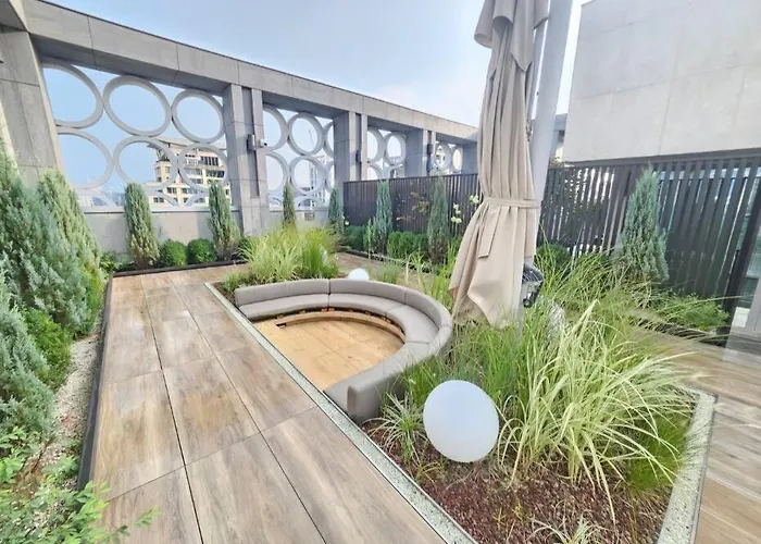 Modern Luxury In Gangnam With Cityview&wine 아파트