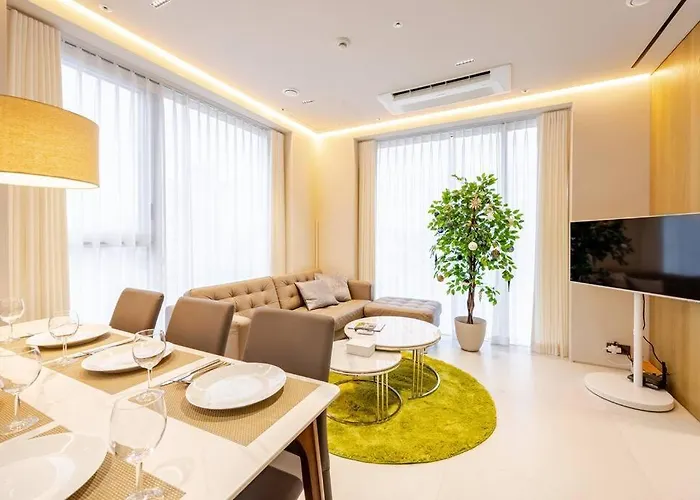 Modern Luxury In Gangnam With Cityview&wine *